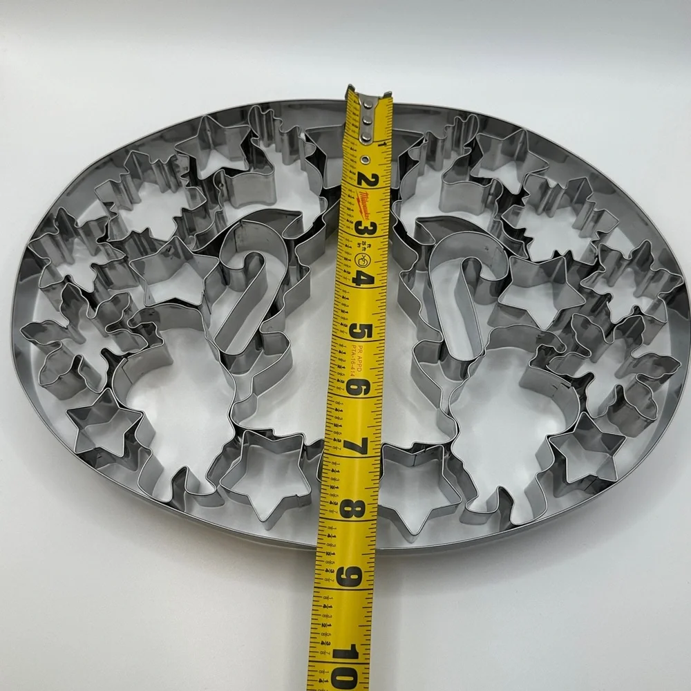 Williams Sonoma Christmas Cookie Cutter Plaque